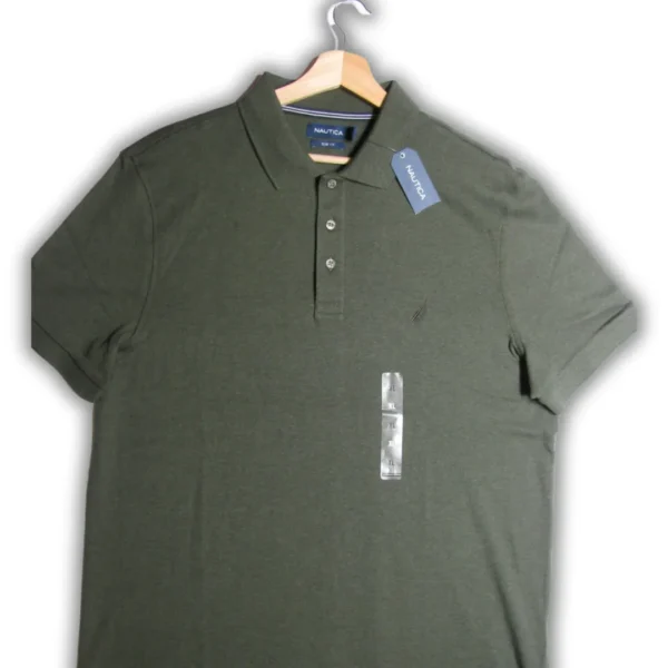 camiseta tipo polo nautica disponible en la tienda online american store