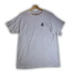 imagen que describe camiseta para hombre marca volcon en color blanco de la tienda online american store