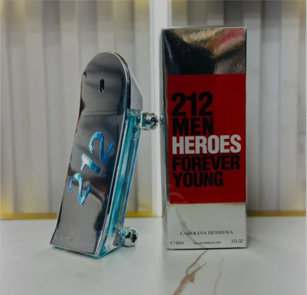 Carolina Herrera 212 Men Heroes Forever Young Eau de Toilette